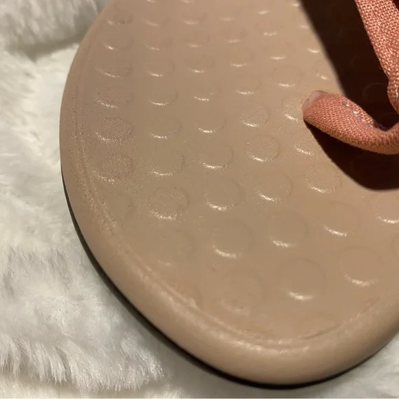 Women's pink Sandals - Picture 4 of 6